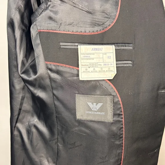Giorgio Armani Men’s black wool suit jacket size 52 - Picture 8 of 12